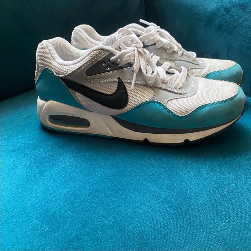 Nike Teal air maxes women’s 9
